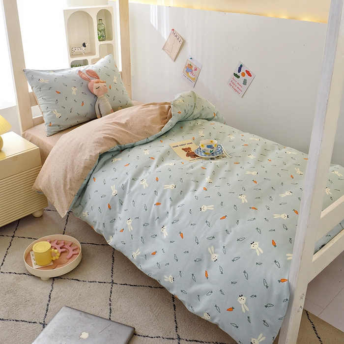 91家纺网 家纺一手货源 找家纺 水妙家纺 2025新款A类全棉学生宿舍二合一子母被海绵床垫六件套床单五件套纯棉三件套可定制 长耳兔-蓝