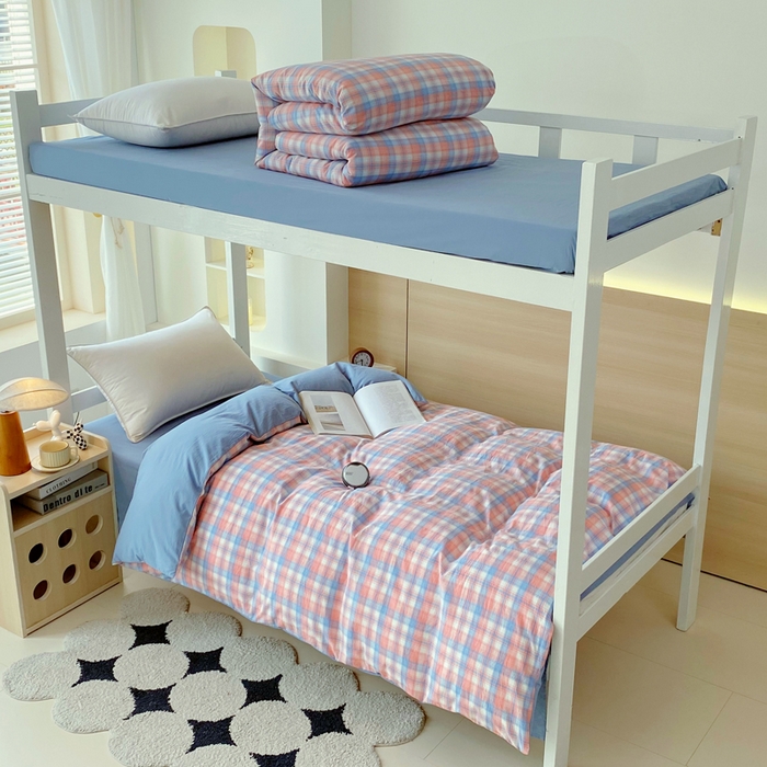 91家纺网 家纺一手货源 找家纺 春皖家纺 2025新款AB棉全棉亲肤水洗棉学生三件套四件套 翠竹-桔格