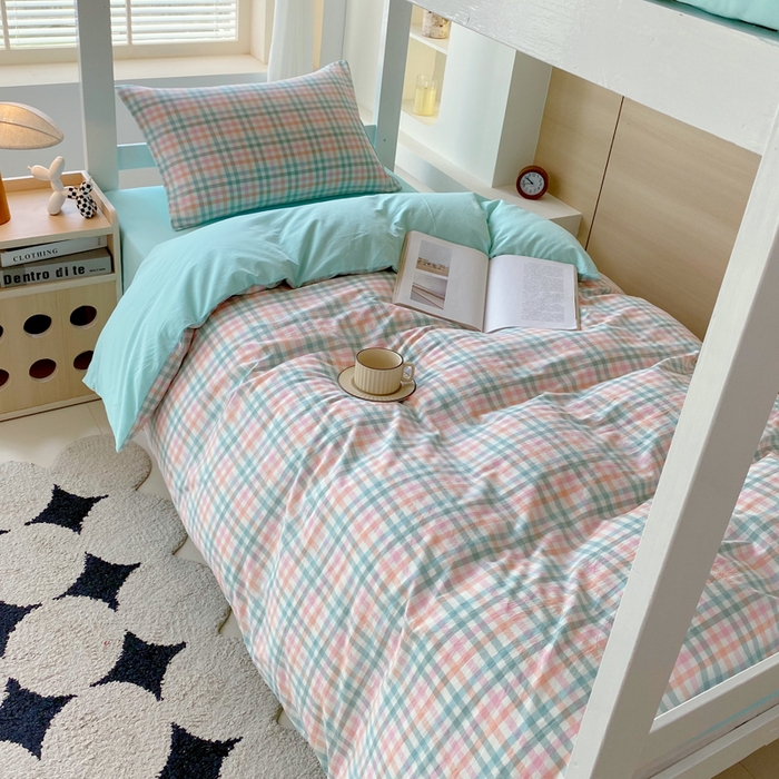 91家纺网 家纺一手货源 找家纺 春皖家纺 2025新款AB棉全棉亲肤水洗棉学生三件套四件套 翠竹-绿格