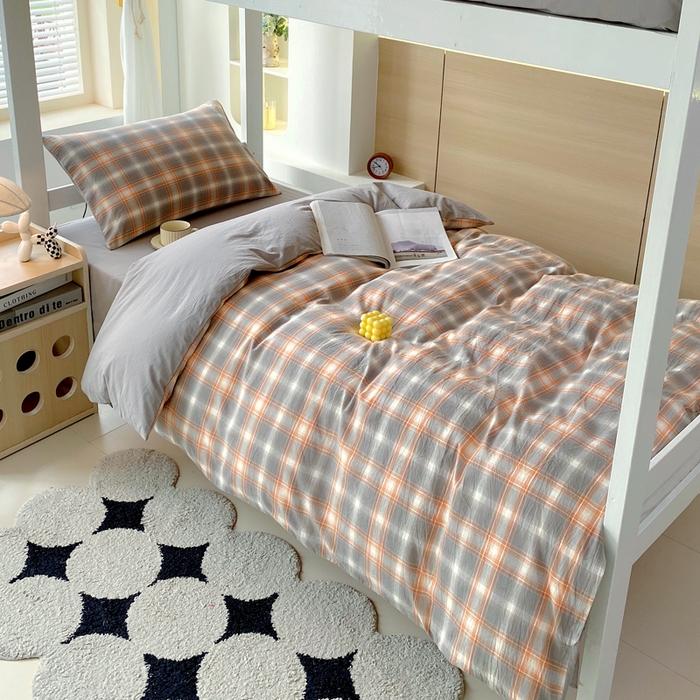 91家纺网 家纺一手货源 找家纺 春皖家纺 2026新款AB棉全棉亲肤水洗棉学生三件套四件套 栗木-咖格