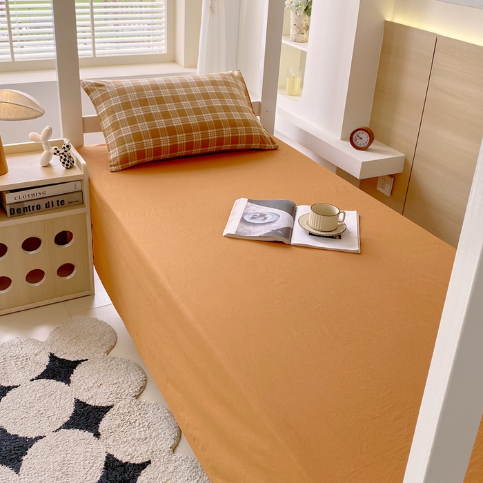 91家纺网 家纺一手货源 找家纺 春皖家纺 2025新款AB棉全棉亲肤水洗棉学生三件套四件套 素雅-黄格