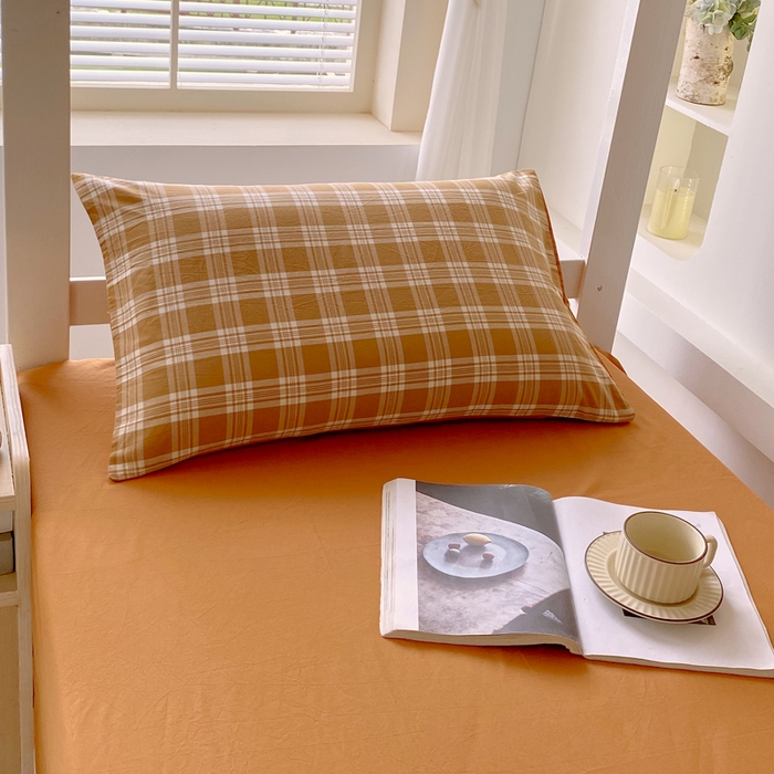 91家纺网 家纺一手货源 找家纺 春皖家纺 2025新款AB棉全棉亲肤水洗棉学生三件套四件套 素雅-黄格