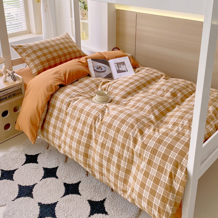 91家纺网 家纺一手货源 找家纺 春皖家纺 2025新款AB棉全棉亲肤水洗棉学生三件套四件套 素雅-黄格