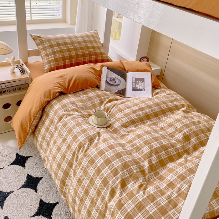 91家纺网 家纺一手货源 找家纺 春皖家纺 2025新款AB棉全棉亲肤水洗棉学生三件套四件套 素雅-黄格