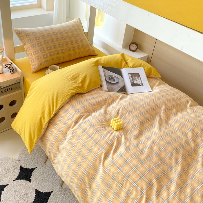 91家纺网 家纺一手货源 找家纺 春皖家纺 2025新款AB棉全棉亲肤水洗棉学生三件套四件套 素雅-黄条