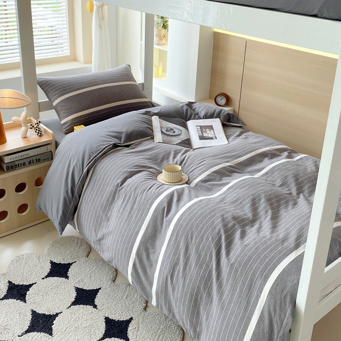 91家纺网 家纺一手货源 找家纺 春皖家纺 2025新款AB棉全棉亲肤水洗棉学生三件套四件套 素雅-灰条