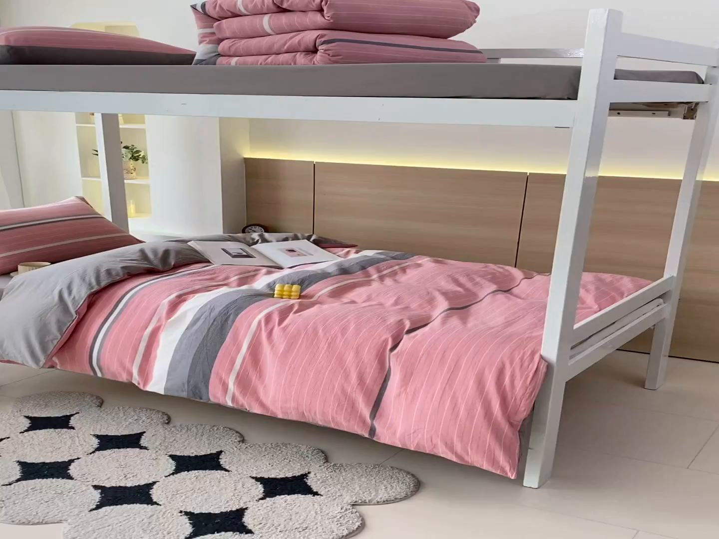 91家纺网 家纺一手货源 找家纺 春皖家纺 2025新款AB棉全棉亲肤水洗棉学生三件套四件套 素雅-蔻粉