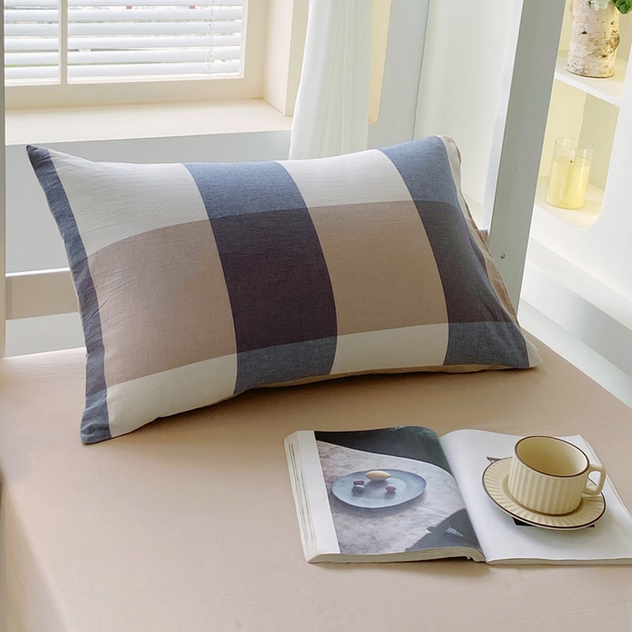 91家纺网 家纺一手货源 找家纺 春皖家纺 2025新款AB棉全棉亲肤水洗棉学生三件套四件套 素雅-蓝大格