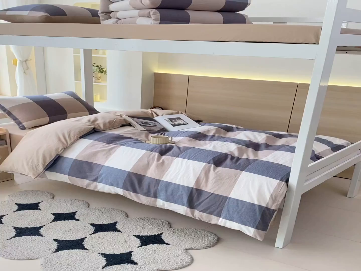 91家纺网 家纺一手货源 找家纺 春皖家纺 2025新款AB棉全棉亲肤水洗棉学生三件套四件套 素雅-蓝大格