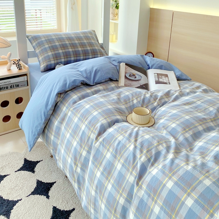 91家纺网 家纺一手货源 找家纺 春皖家纺 2025新款AB棉全棉亲肤水洗棉学生三件套四件套 素雅-蓝格