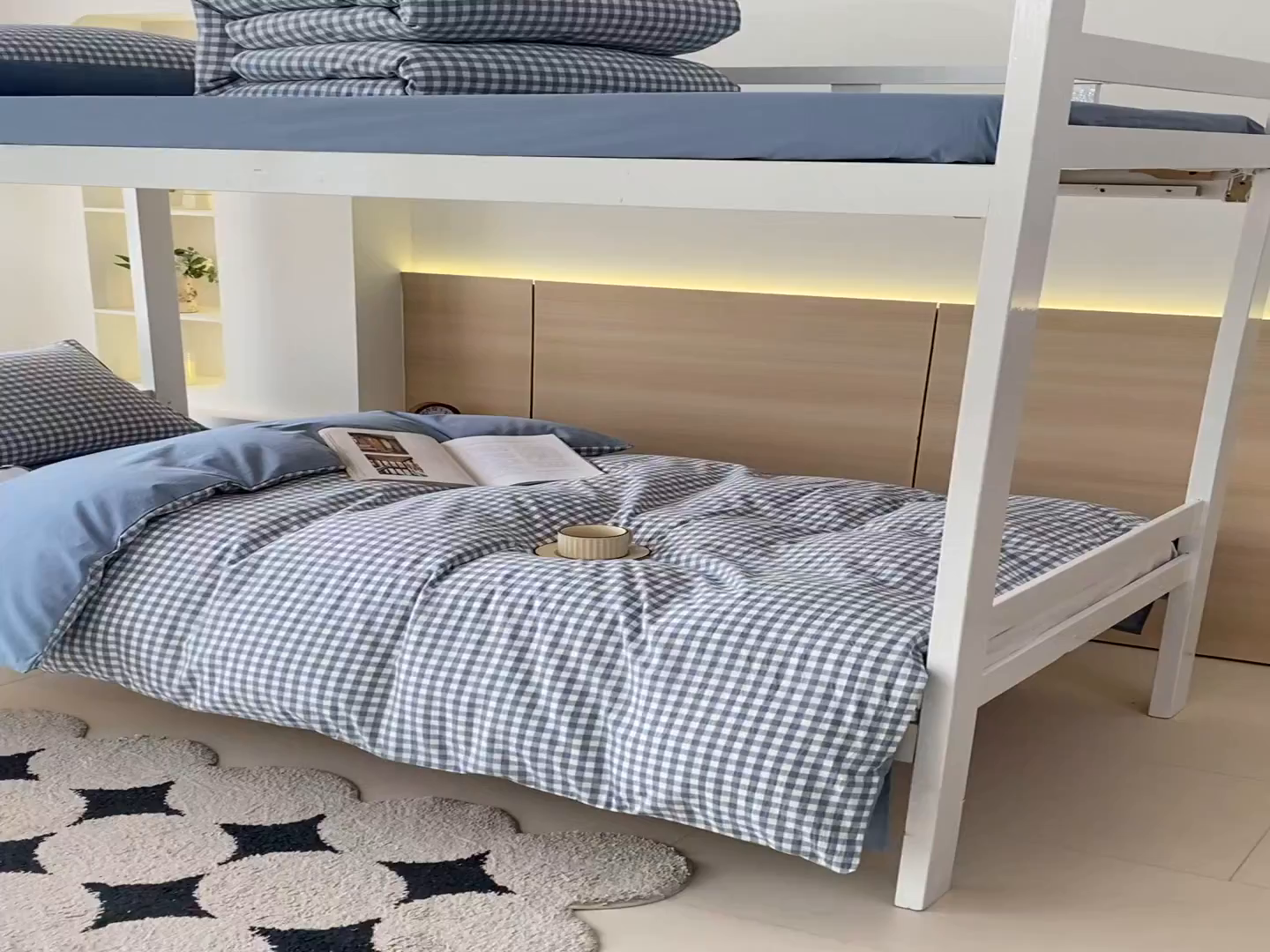 91家纺网 家纺一手货源 找家纺 春皖家纺 2025新款AB棉全棉亲肤水洗棉学生三件套四件套 素雅-蓝小格