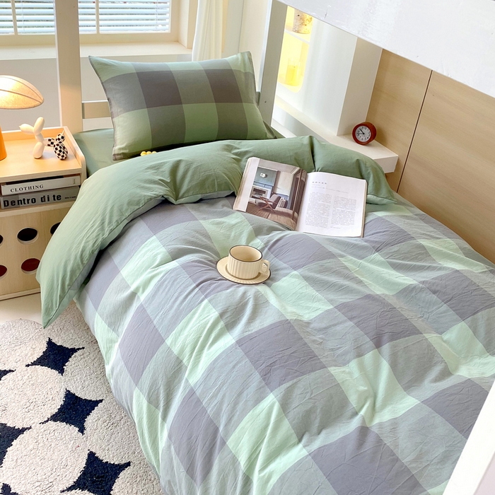 91家纺网 家纺一手货源 找家纺 春皖家纺 2025新款AB棉全棉亲肤水洗棉学生三件套四件套 素雅-清格