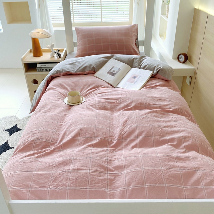 91家纺网 家纺一手货源 找家纺 春皖家纺 2025新款AB棉全棉亲肤水洗棉学生三件套四件套 素雅-韵粉