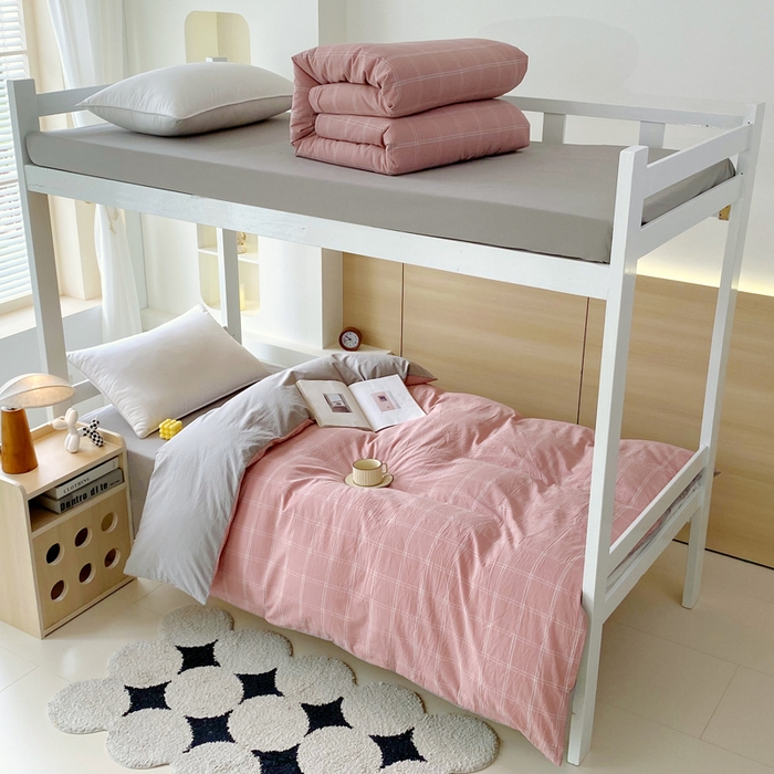 91家纺网 家纺一手货源 找家纺 春皖家纺 2025新款AB棉全棉亲肤水洗棉学生三件套四件套 素雅-韵粉