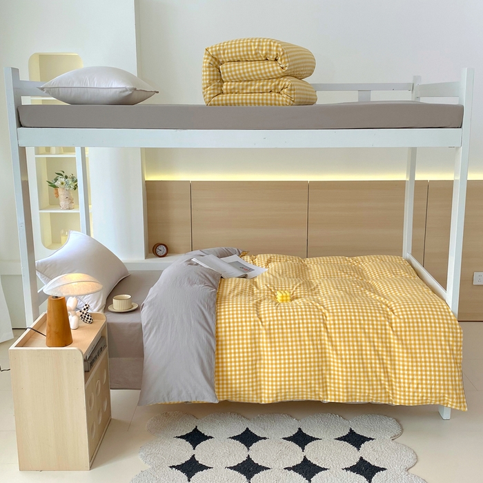 91家纺网 家纺一手货源 找家纺 春皖家纺 2025新款AB棉全棉亲肤水洗棉学生三件套四件套 朱羽-黄格