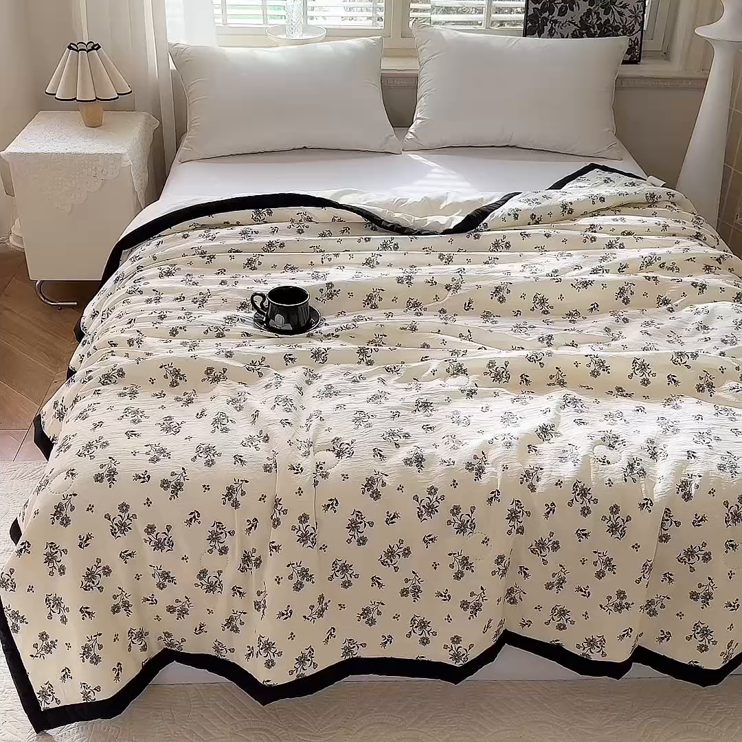 91家纺网 家纺一手货源 找家纺 玖琳家纺 2025新款轻奢赫本夏被夏凉被 赫本-花园