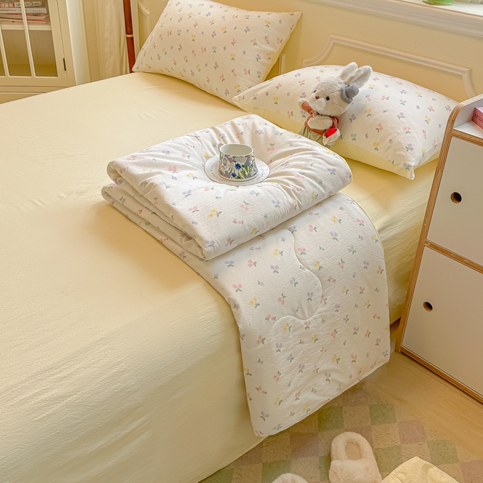 91家纺网 家纺一手货源 找家纺 玉海棠家纺 2025新款云感双层纱暗合夏被夏凉被空调被四件套 缤纷樱桃