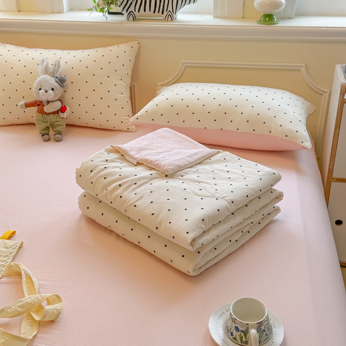 91家纺网 家纺一手货源 找家纺 玉海棠家纺 2025新款云感双层纱暗合夏被夏凉被空调被四件套 波点