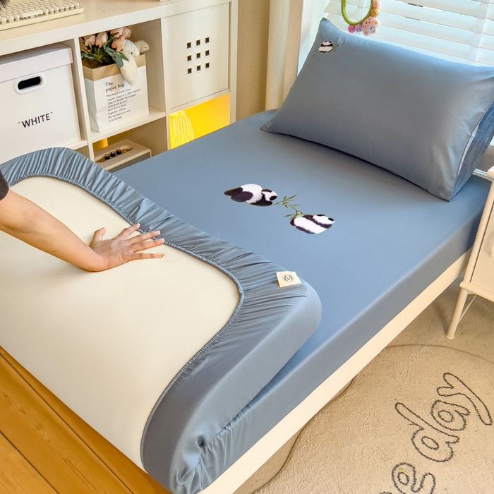 91家纺网 家纺一手货源 找家纺 （总）席世家 2025新款40支全棉纯棉绣花学生床笠-熊猫抱竹