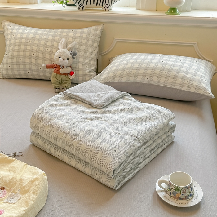 91家纺网 家纺一手货源 找家纺 玉海棠家纺 2025新款云感双层纱暗合夏被夏凉被空调被四件套 格调灰