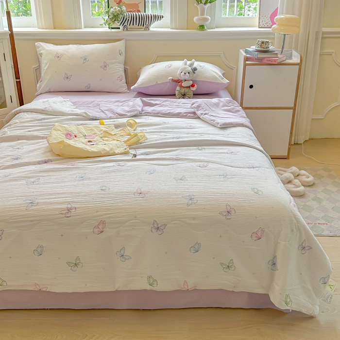 91家纺网 家纺一手货源 找家纺 玉海棠家纺 2025新款云感双层纱暗合夏被夏凉被空调被四件套 蝴蝶梦