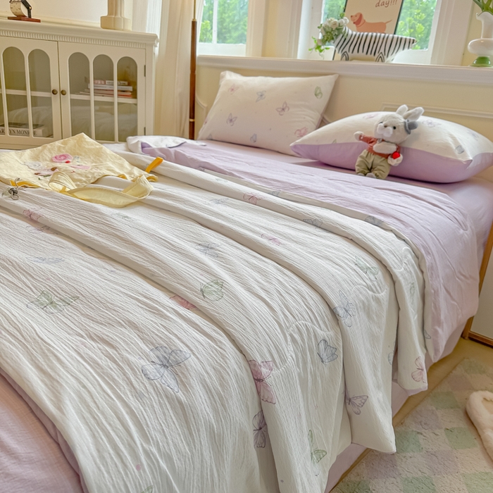 91家纺网 家纺一手货源 找家纺 玉海棠家纺 2025新款云感双层纱暗合夏被夏凉被空调被四件套 蝴蝶梦