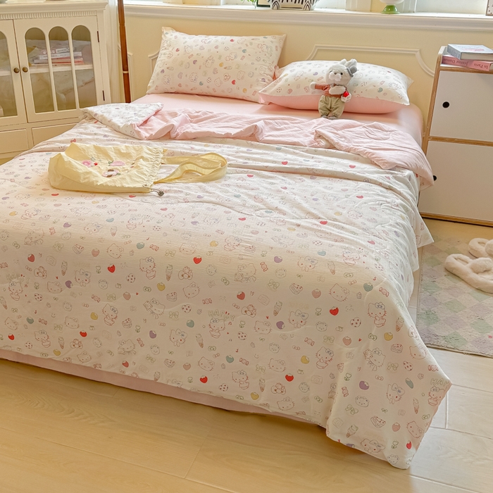 91家纺网 家纺一手货源 找家纺 玉海棠家纺 2025新款云感双层纱暗合夏被夏凉被空调被四件套 凯蒂猫