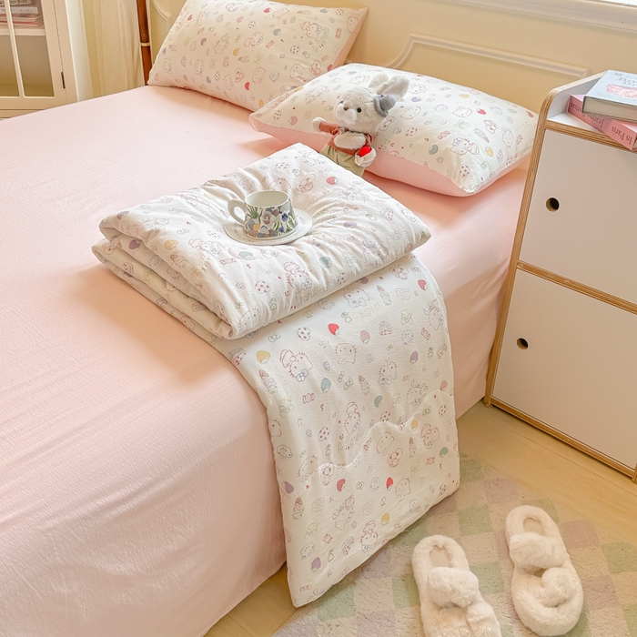 91家纺网 家纺一手货源 找家纺 玉海棠家纺 2025新款云感双层纱暗合夏被夏凉被空调被四件套 凯蒂猫