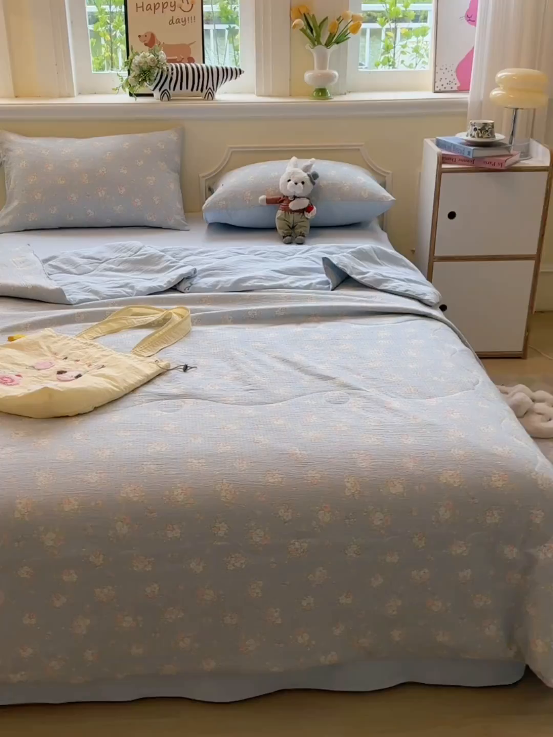 91家纺网 家纺一手货源 找家纺 玉海棠家纺 2025新款云感双层纱暗合夏被夏凉被空调被四件套 蓝风铃