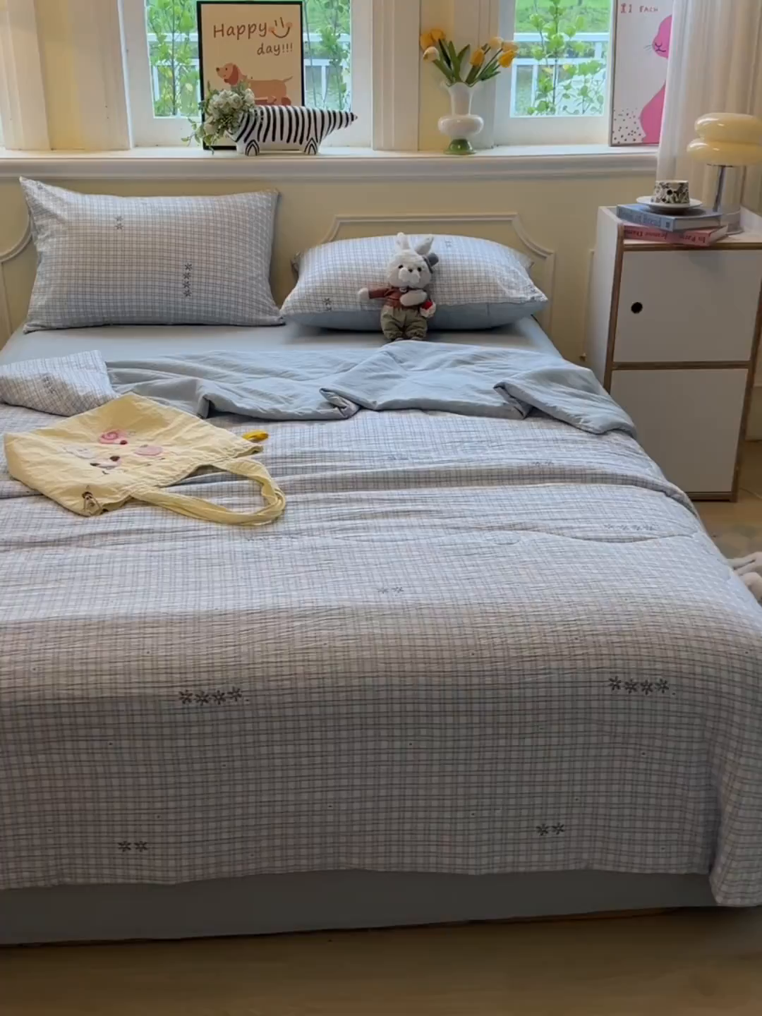 91家纺网 家纺一手货源 找家纺 玉海棠家纺 2025新款云感双层纱暗合夏被夏凉被空调被四件套 蓝格纹
