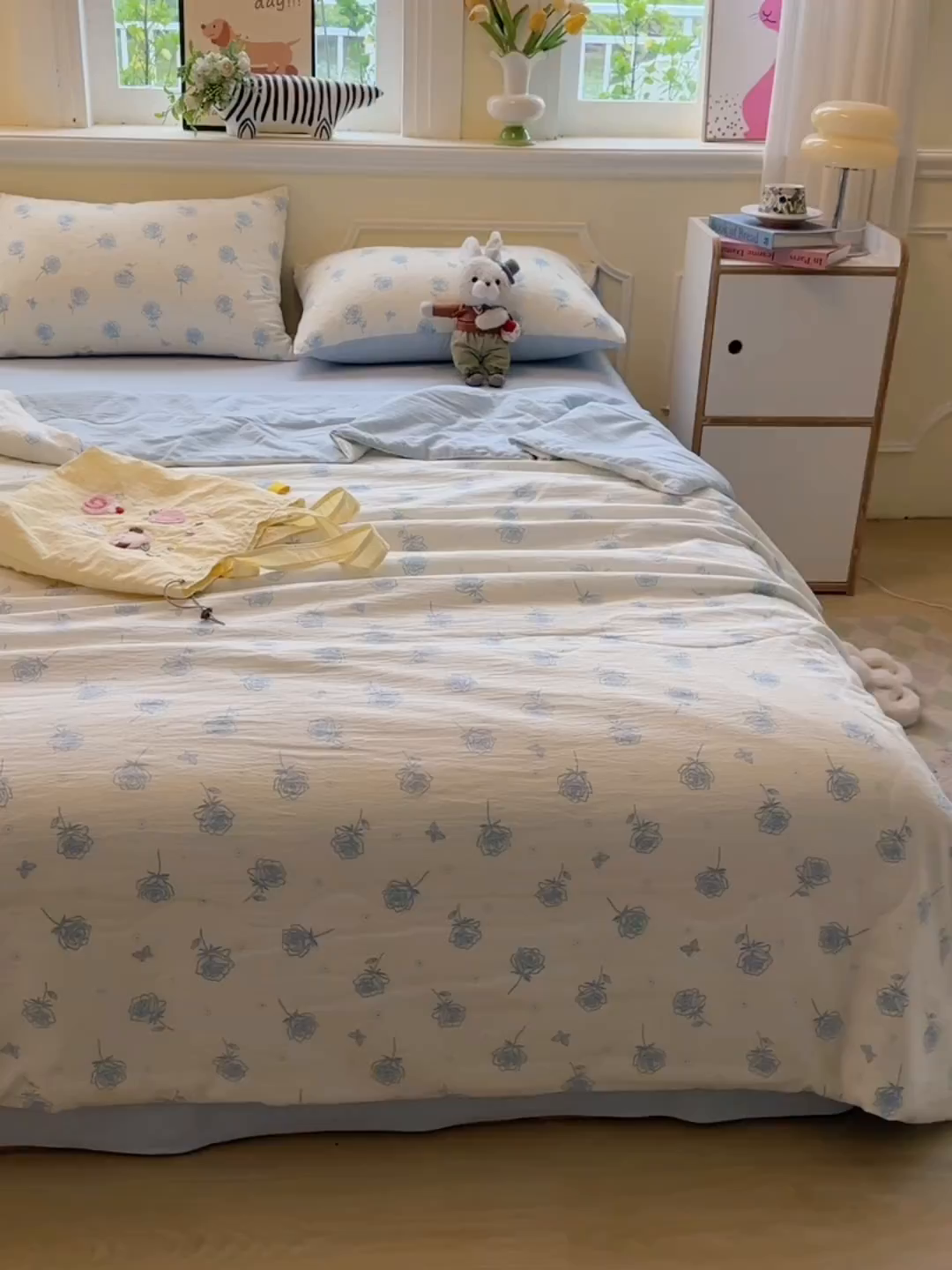 91家纺网 家纺一手货源 找家纺 玉海棠家纺 2025新款云感双层纱暗合夏被夏凉被空调被四件套 蓝玫瑰