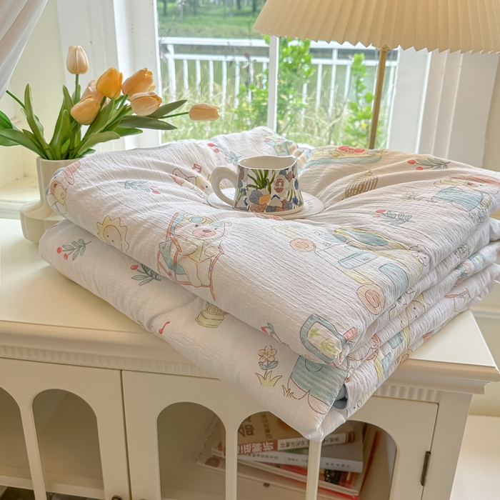 91家纺网 家纺一手货源 找家纺 玉海棠家纺 2025新款云感双层纱暗合夏被夏凉被空调被四件套 沙滩小熊