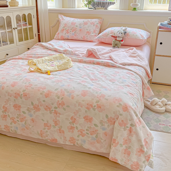 91家纺网 家纺一手货源 找家纺 玉海棠家纺 2025新款云感双层纱暗合夏被夏凉被空调被四件套 十里桃花