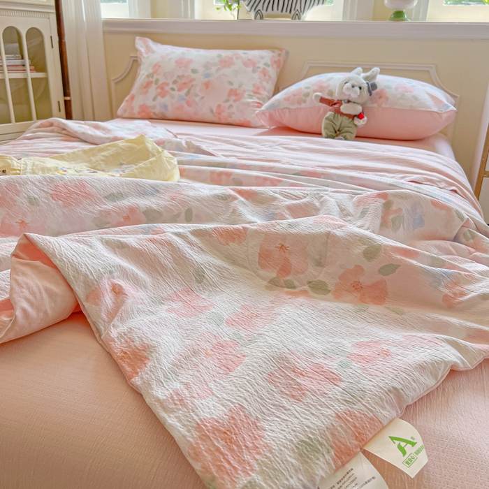 91家纺网 家纺一手货源 找家纺 玉海棠家纺 2025新款云感双层纱暗合夏被夏凉被空调被四件套 十里桃花
