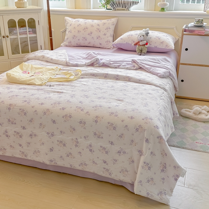 91家纺网 家纺一手货源 找家纺 玉海棠家纺 2025新款云感双层纱暗合夏被夏凉被空调被四件套 紫萱