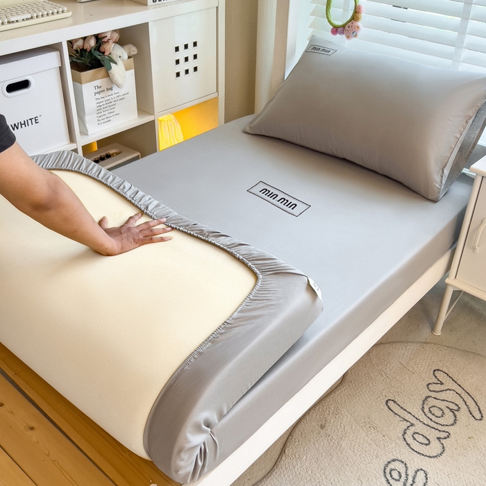 91家纺网 家纺一手货源 找家纺 （总）席世家 2025新款40支全棉纯棉绣花学生床笠-miumiu