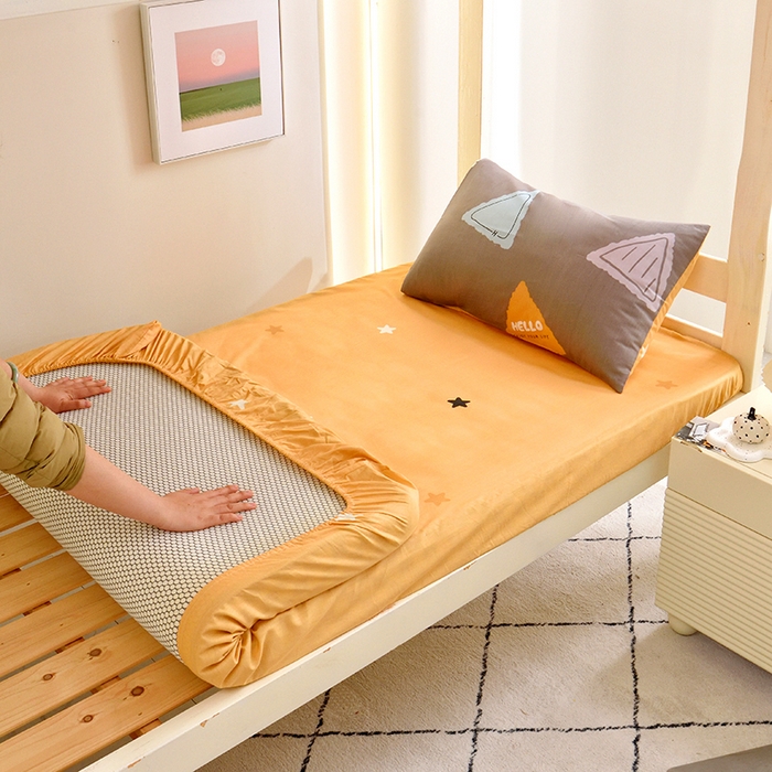 91家纺网 家纺一手货源 找家纺 水妙家纺 2025年新款A类全棉纯棉学生宿舍上下铺床笠六件套五件套 三角体-灰