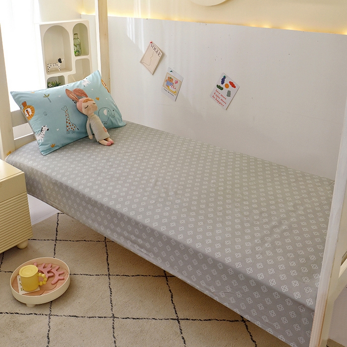 91家纺网 家纺一手货源 找家纺 水妙家纺 2025年新款A类全棉纯棉学生宿舍上下铺床笠六件套五件套 森林之歌-蓝