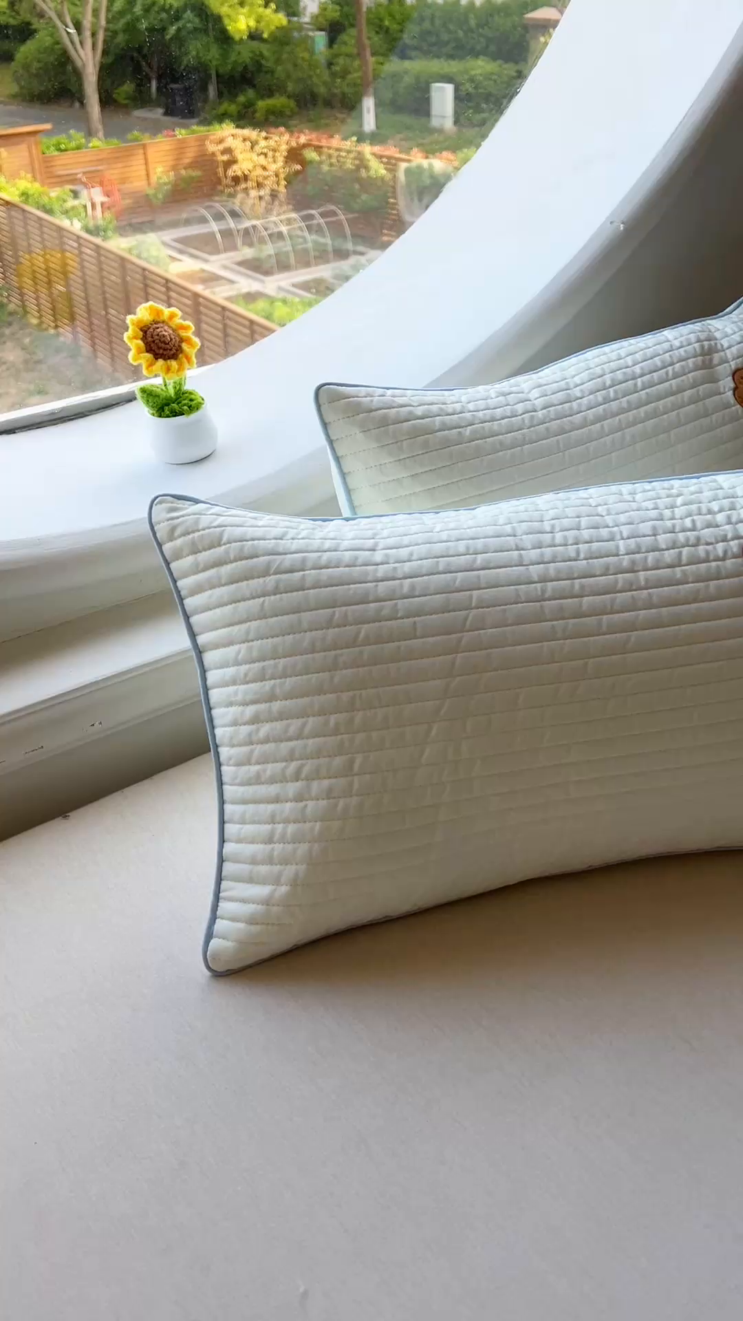 91家纺网 家纺一手货源 找家纺 百寐 2025新款A类水洗全棉绗缝夹棉-单枕套(不含芯) 小狮子-米白色