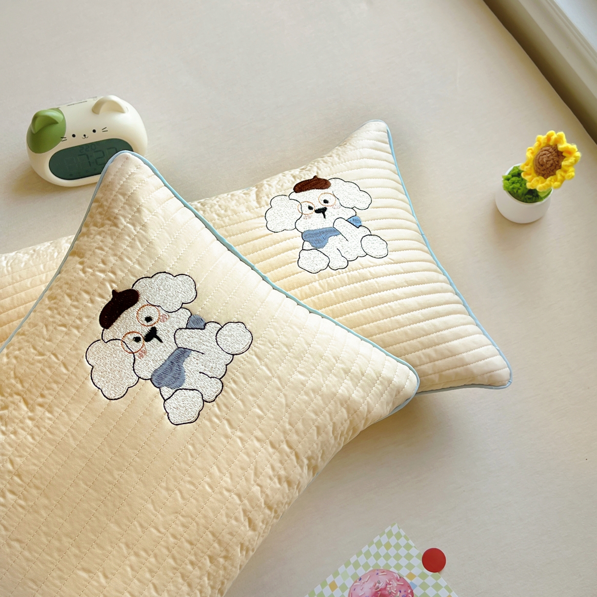 91家纺网 家纺一手货源 找家纺 百寐 2025新款A类水洗全棉绗缝夹棉-单枕套(不含芯) 眼镜狗-浅桔色