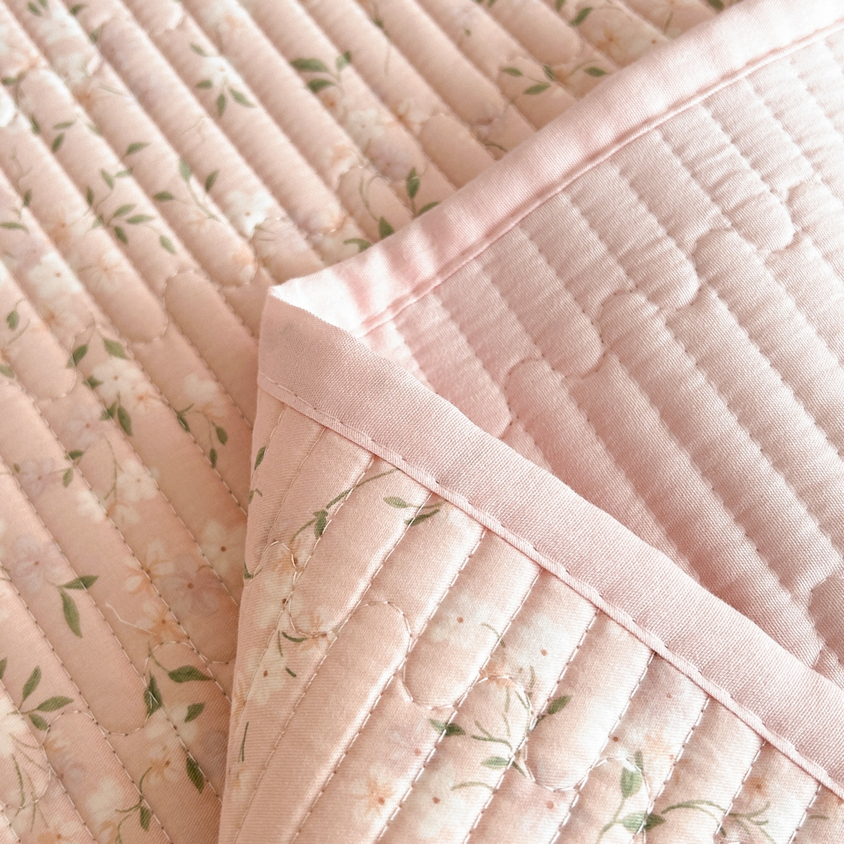 91家纺网 家纺一手货源 找家纺 恒尚居2025新款全棉床盖春秋印花床单纯棉床垫床褥垫-跑量（四季款）卡通 纯棉四季款-樱花灿灿