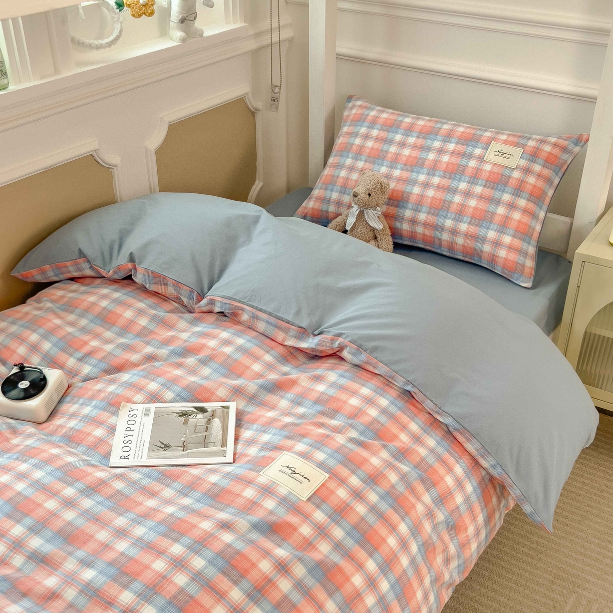 91家纺网 家纺一手货源 找家纺 宝士康家纺 2025春夏新款简约水洗棉学生三件套宿舍三件套上下铺三件套套件学生六件套套件（床单款） 炫彩格