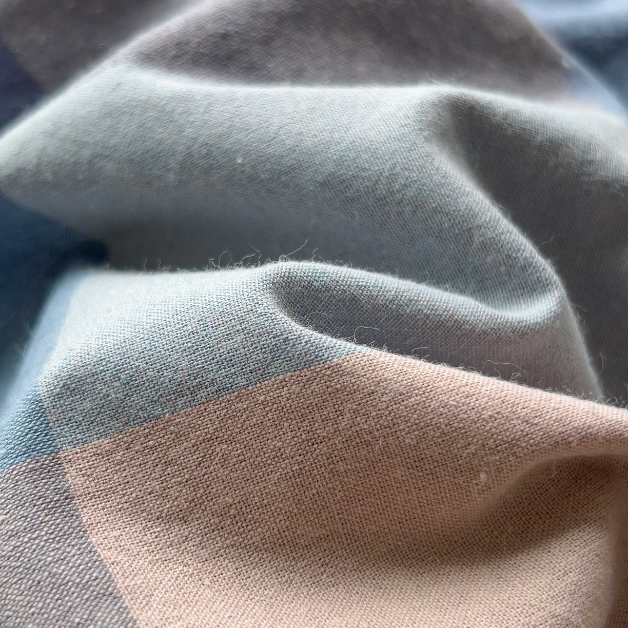 91家纺网 家纺一手货源 找家纺 宝士康家纺 2025春夏新款简约水洗棉学生三件套宿舍三件套上下铺三件套套件学生六件套套件（床单款） 炫彩蓝格