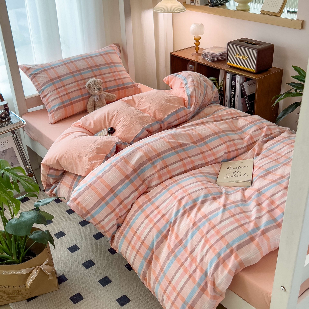 91家纺网 家纺一手货源 找家纺 宝士康家纺 2025春夏新款简约水洗棉学生三件套宿舍三件套上下铺三件套套件学生六件套套件（床单款） 英伦粉