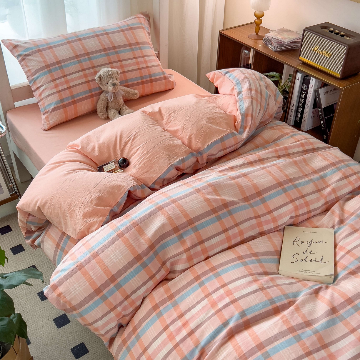 91家纺网 家纺一手货源 找家纺 宝士康家纺 2025春夏新款简约水洗棉学生三件套宿舍三件套上下铺三件套套件学生六件套套件（床单款） 英伦粉