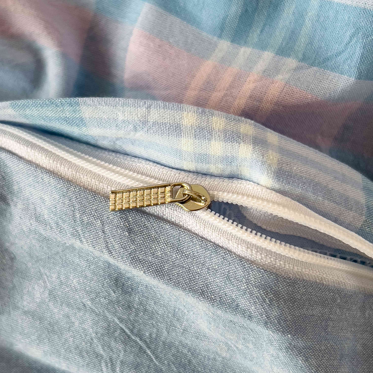 91家纺网 家纺一手货源 找家纺 宝士康家纺 2025春夏新款简约水洗棉学生三件套宿舍三件套上下铺三件套套件学生六件套套件（床单款） 英伦蓝