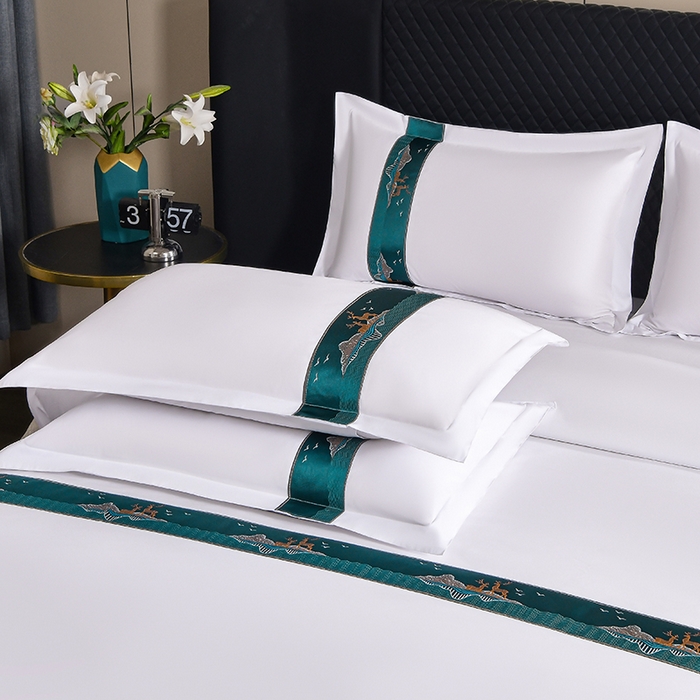 91家纺网 家纺一手货源 找家纺 中乾酒店布草工厂店 2025新款120克加密织带款酒店四件套 林深见鹿