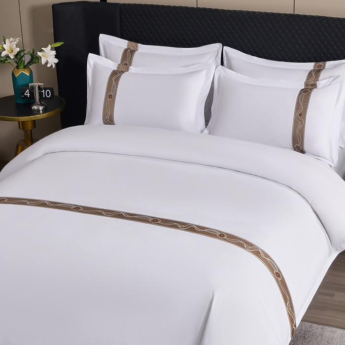 91家纺网 家纺一手货源 找家纺 中乾酒店布草工厂店 2025新款120克加密织带款酒店四件套 丝蕴流年