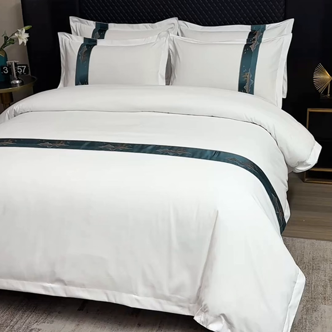 91家纺网 家纺一手货源 找家纺 中乾酒店布草工厂店 2025新款120克加密织带款酒店四件套 林深见鹿