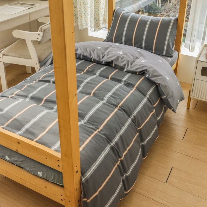 91家纺网 家纺一手货源 找家纺 （总）宅部落 2025新款全棉三件套纯棉学生宿舍上下铺六件套,蝶语-绿,灰细条纹,简居,卡宾熊,可比熊,腊肠狗,蓝小格,梦巴黎,奈斯草莓,绅士灰AA,绅士灰AB,童年印记,温情北欧,文艺风范,幸运七彩,熊猫派对